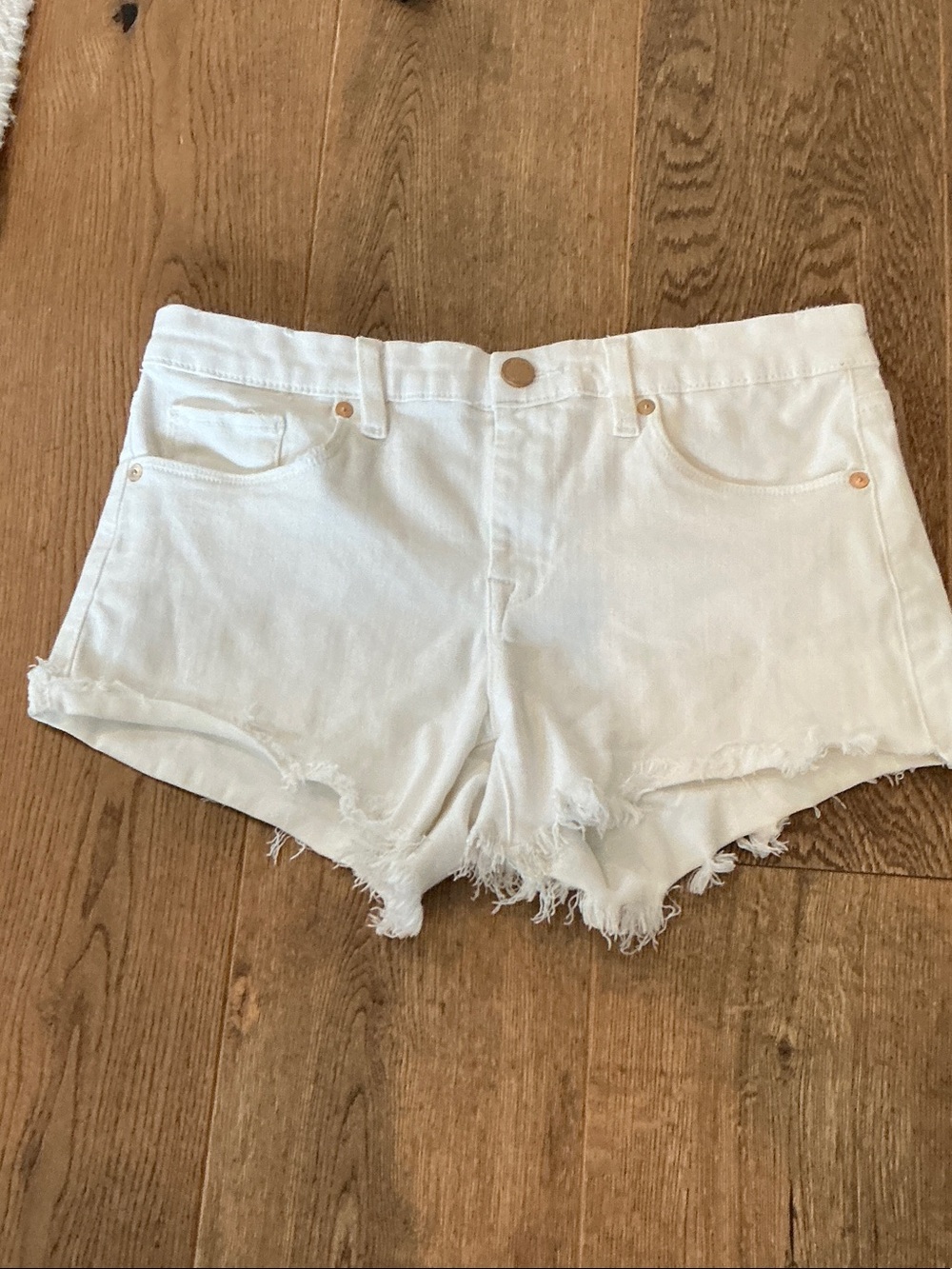 Blank NYC White Frayed Hem Denim Shorts